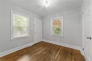 908 Lincoln St, Greensboro, NC 27401 - Photo 15