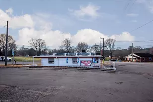 9140 Nc Hwy 90 E, Stony Point, NC 28678 - Photo 11