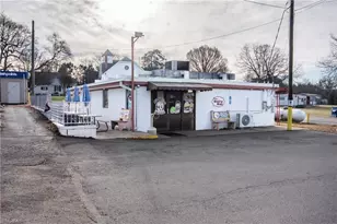 9140 Nc Hwy 90 E, Stony Point, NC 28678 - Photo 49