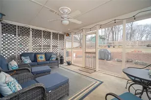 906 Chatfield Dr, Greensboro, NC 27410 - Photo 31