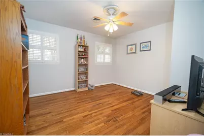 906 Chatfield Drive, Greensboro, NC 27410 - Photo 29