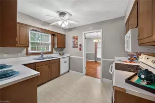 2300 Gordon Rd, High Point, NC 27265 - Photo 11