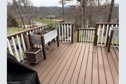344 Knollwood Drive, Wilkesboro, NC 28697 - Photo 25