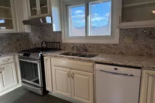 344 Knollwood Dr, Wilkesboro, NC 28697 - Photo 9