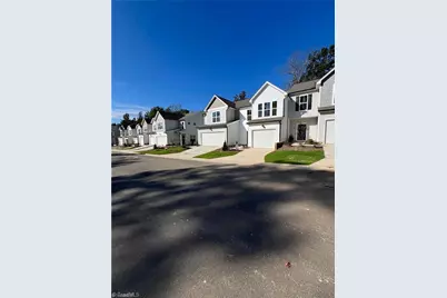 914 Lampton Court, Jamestown, NC 27282 - Photo 3