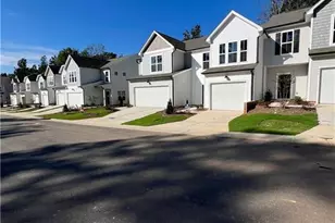 914 Lampton Ct, Jamestown, NC 27282 - Photo 3