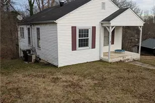 165 Harris Ave, Elkin, NC 28621 - Photo 5