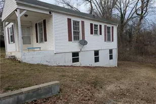 165 Harris Ave, Elkin, NC 28621 - Photo 7