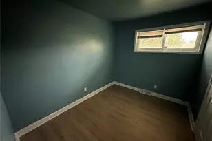 1405 Cypress St, Greensboro, NC 27405 - Photo 9