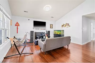 809 Banner Oak Court, Greensboro, NC 27406 - Photo 5