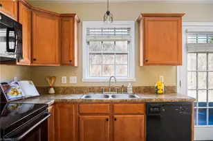 431 Mallard View Ln, Winston-Salem, NC 27127 - Photo 7