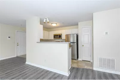 521 Scholastic Court, Winston-Salem, NC 27106 - Photo 9