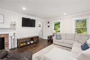 105 Cottonwood Dr, Jamestown, NC 27282 - Photo 13