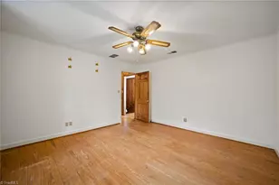 4135/4139 Pleasant Garden Rd, Greensboro, NC 27406 - Photo 29