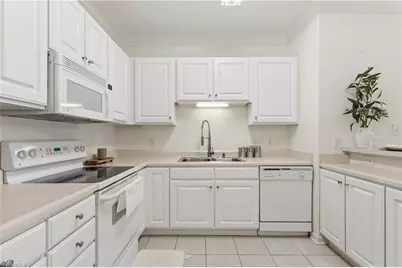 6941 Hanesbrook Circle #204, Clemmons, NC 27012 - Photo 3
