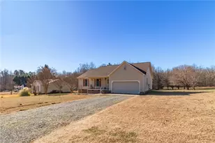 3425 Anderson Valley Rd, McLeansville, NC 27301 - Photo 3