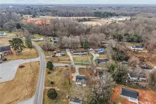 112 Holman St, Mocksville, NC 27028 - Photo 31