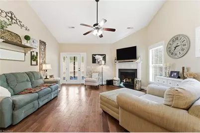 107 Rannoch Court, Winston-Salem, NC 27107 - Photo 9