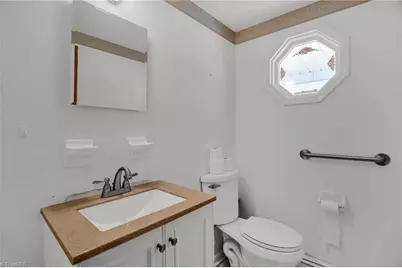 387 Ledford Circle, High Point, NC 27265 - Photo 15