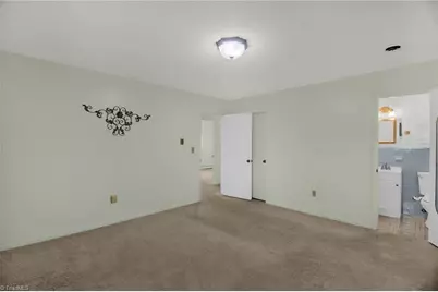 387 Ledford Circle, High Point, NC 27265 - Photo 17