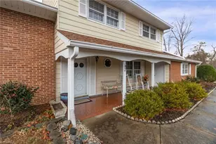 387 Ledford Cir, High Point, NC 27265 - Photo 5