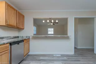 8915 Linwood-Southmont Rd, Lexington, NC 27292 - Photo 11