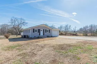 8915 Linwood-Southmont Rd, Lexington, NC 27292 - Photo 5