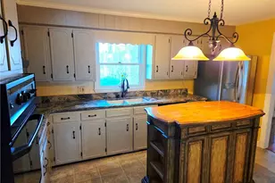 1524 Holly Cir, Wilkesboro, NC 28697 - Photo 9