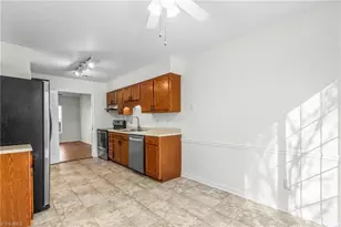 4201 Edith Ln, Greensboro, NC 27409 - Photo 19