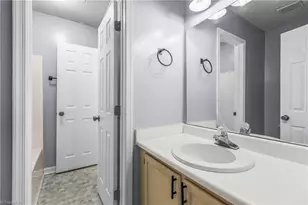 4201 Edith Ln, Greensboro, NC 27409 - Photo 23