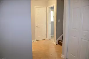 912 Mar Don Hills Cir, Winston-Salem, NC 27104 - Photo 7