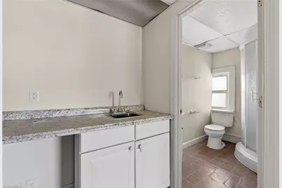 421 Vine Street, Eden, NC 27288 - Photo 15