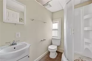 421 Vine St, Eden, NC 27288 - Photo 17