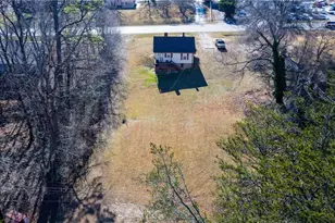 2660 W Pine St, Mount Airy, NC 27040 - Photo 23