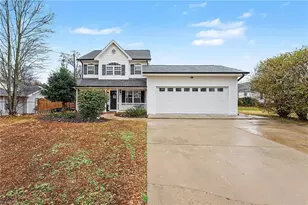 206 Hughes St, Asheboro, NC 27203 - Photo 3