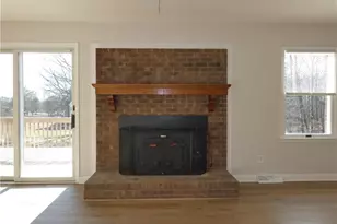 195 Georgia Ln, Winston-Salem, NC 27107 - Photo 7