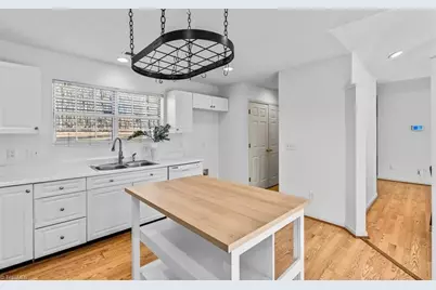 402 Shadybrook Road, High Point, NC 27265 - Photo 19