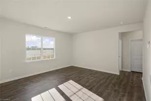 591 Forest Creek Dr, Winston-Salem, NC 27107 - Photo 7