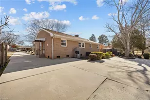 1518 Sherwood Dr, Burlington, NC 27215 - Photo 41