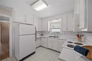 1518 Sherwood Dr, Burlington, NC 27215 - Photo 37