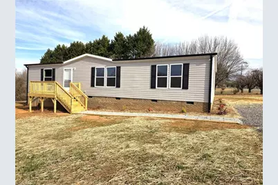 106 Lynnewood Drive, Mount Airy, NC 27030 - Photo 3