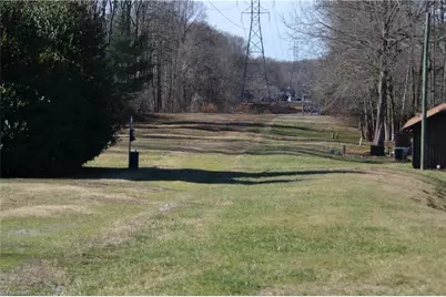 2400 Cottage Place, Greensboro, NC 27455 - Photo 15