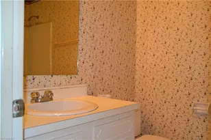 2400 Cottage Pl, Greensboro, NC 27455 - Photo 9