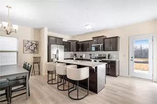 3107 Highlander Pt, Greensboro, NC 27405 - Photo 7