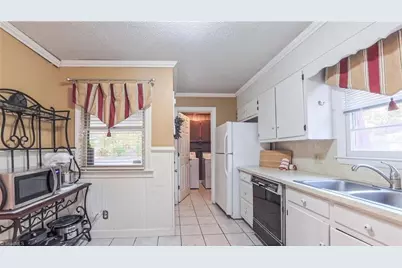 5509 Fallingbrooks Drive, Greensboro, NC 27407 - Photo 21