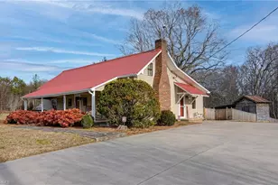 1182 Rosebud Rd, Walnut Cove, NC 27052 - Photo 3