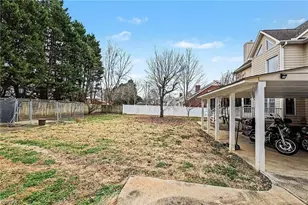 4008 Deerfield St, High Point, NC 27265 - Photo 25