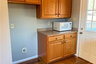 519 Salem Ridge Dr, Randleman, NC 27317 - Photo 5