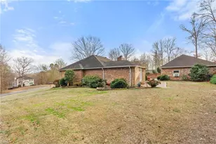 471 W Hunting Ridge Dr, Thomasville, NC 27360 - Photo 11