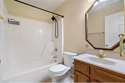 471 W Hunting Ridge Drive, Thomasville, NC 27360 - Photo 33